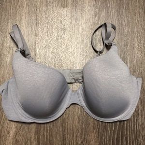 VS Uplift Semi Demi silky silver metallic gray